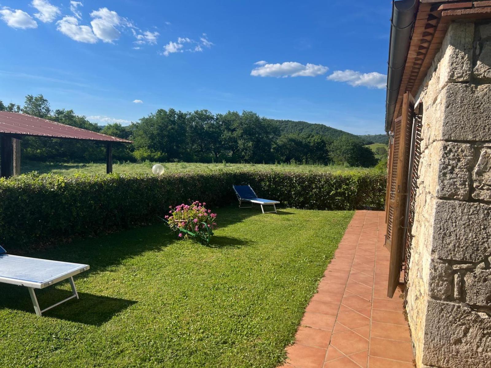 Agriturismo La Castellina Saturnia Exterior photo